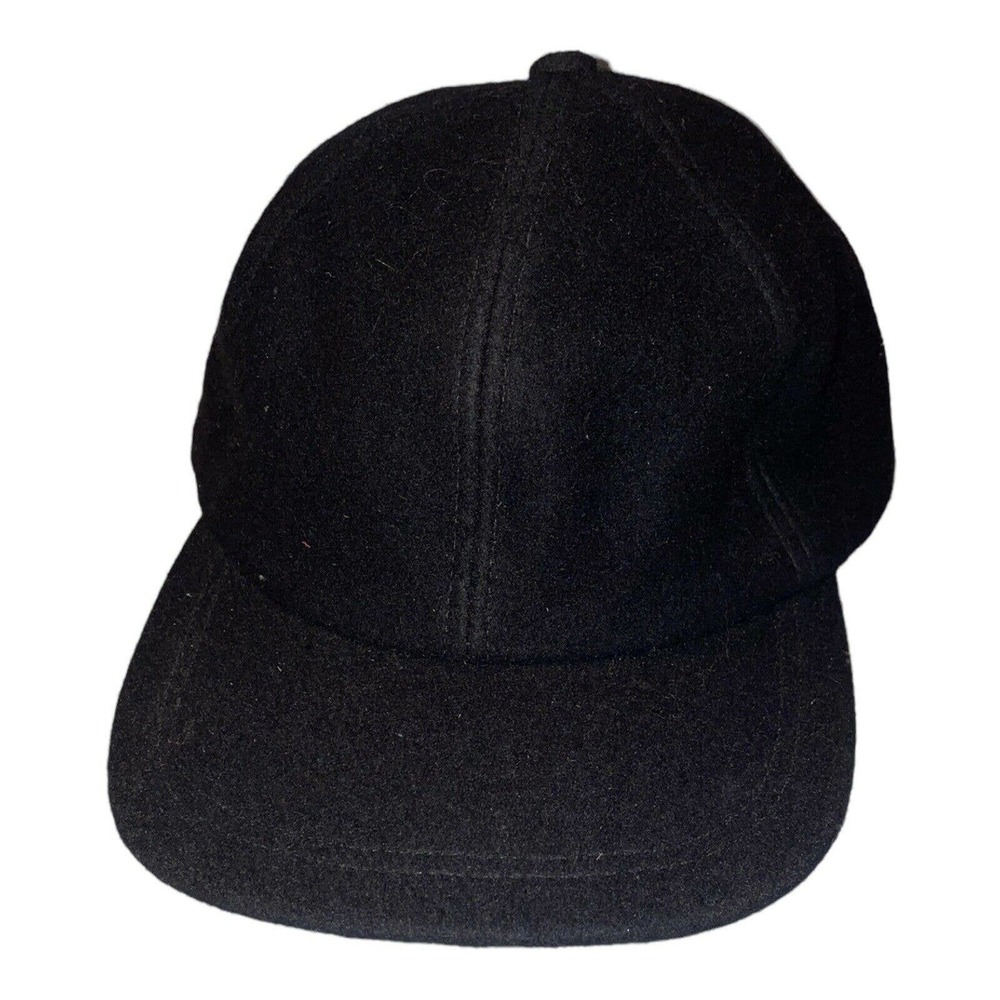 CROWN CAP Winnipeg Canada Black Hat Winter Ball Cap Size M EUC Thick Black